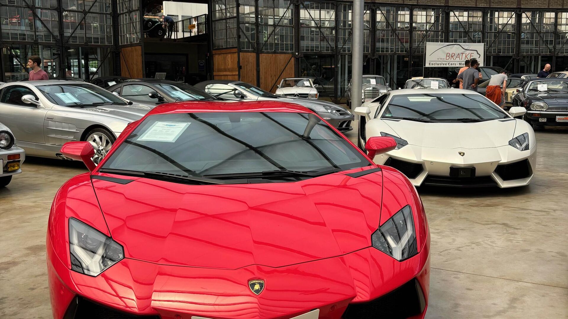 Maliye, Mercedes ve Bentley Alanların Peşinde