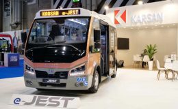 Karsan E-Jest İngiltere’de Boy Gösterdi! Elektrikli Minibüste Yeni Dönem Başlıyor