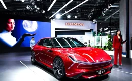 Shanghai’da Geleceğin Otomobilleri Görücüye Çıktı