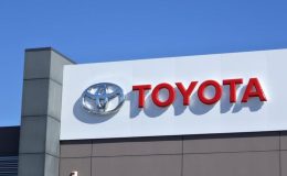 Toyota, Çin Pazarında Rekabeti Artırmak İçin Yeni Strateji Benimsiyor