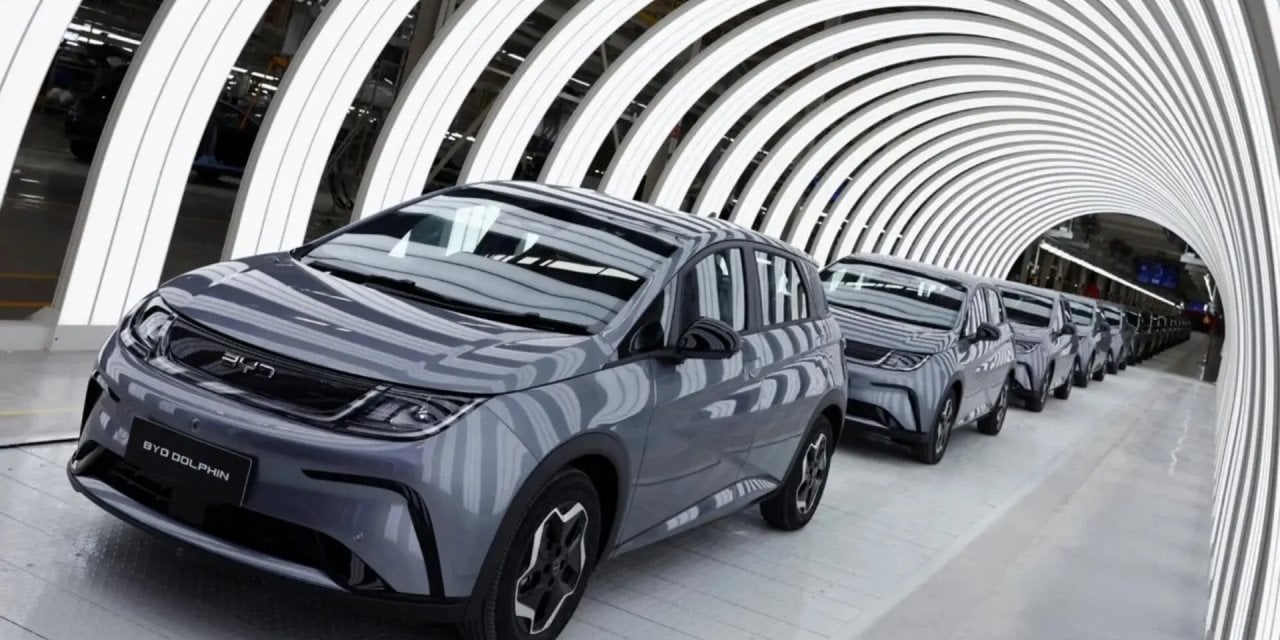 BYD’nin Türkiye’deki Büyük Hamlesi: Manisa Fabrikası ve İzmit Bayiliği!