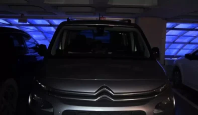 Citroen Servisi, Cam Değişimi Yapmadan Fatura Kesti: Araç Sahibi 3 Ay Sonra Yanıt Aldı