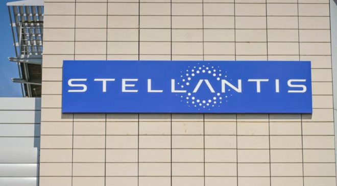 Stellantis, Torino Fabrikasında Elektrikli Araç Talebindeki Düşüş Nedeniyle Üretimi Geçici Olarak Durdurdu