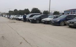 Suriyeliler Araba Pazarlarında: Fiyatlar Düşüşte!