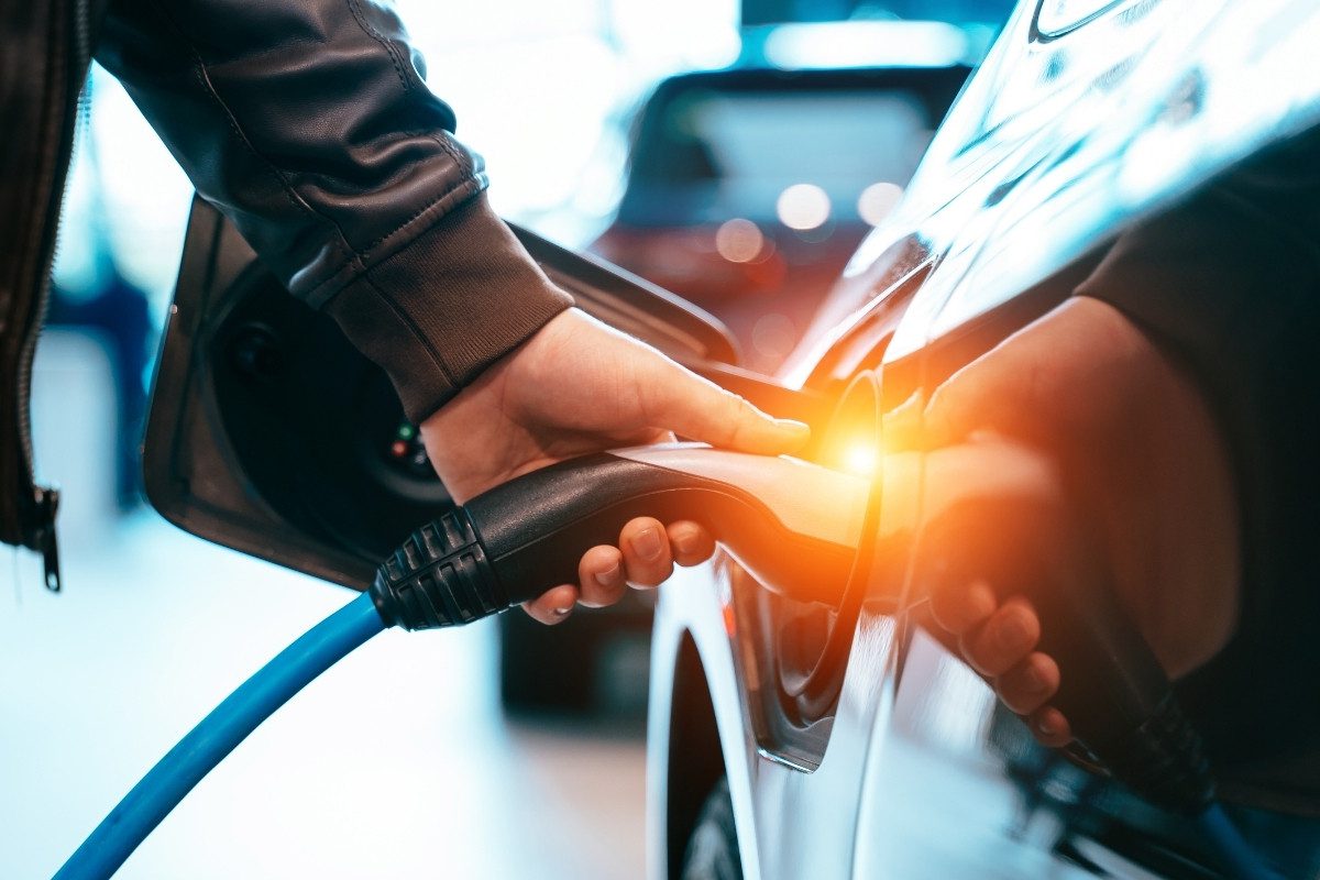 2024 Avrupa Otomobil Satışları: Elektrikli Araçlarda Düşüş, Türkiye Elektrikli Satışlarda Yükseldi