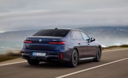 BMW i7 Modeli: Özellikleri, Fiyatları ve Elektrikli Performansı