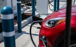 Elektrikli ve Hibrit Otomobil Sayısındaki Hızlı Artış: 2023’te 183 Bin Elektrikli Araç Trafikte