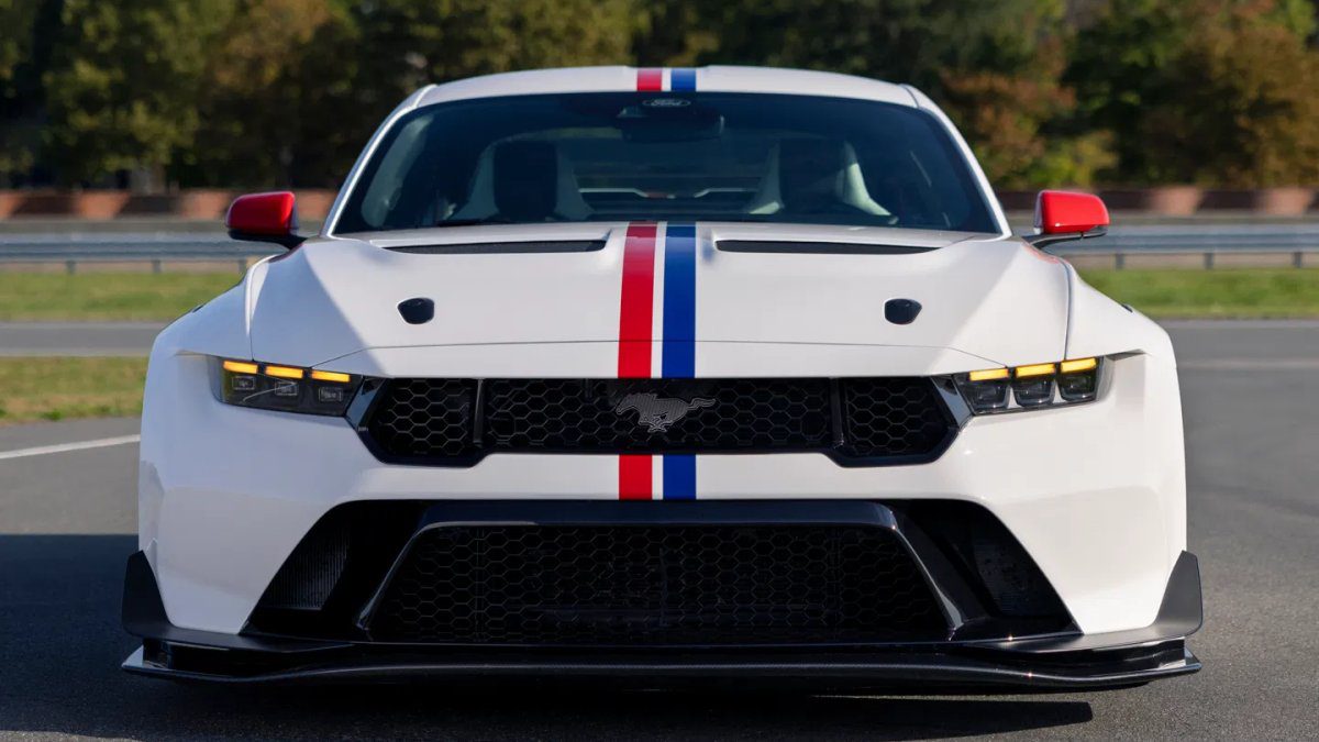 Ford, özel üretim Mustang GTD modelini tanıttı