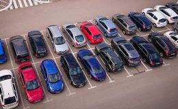 Tesla, 240 Bin Aracı Geri Çağırıyor: Arka Görüş Kamerası Sorunu Sebebiyle Güvenlik Önlemi