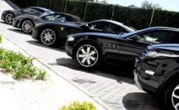 Türkiye’de Lüks Markaların En Ucuz Otomobilleri Belli Oldu: 2024 Satış Verileri Açıklandı