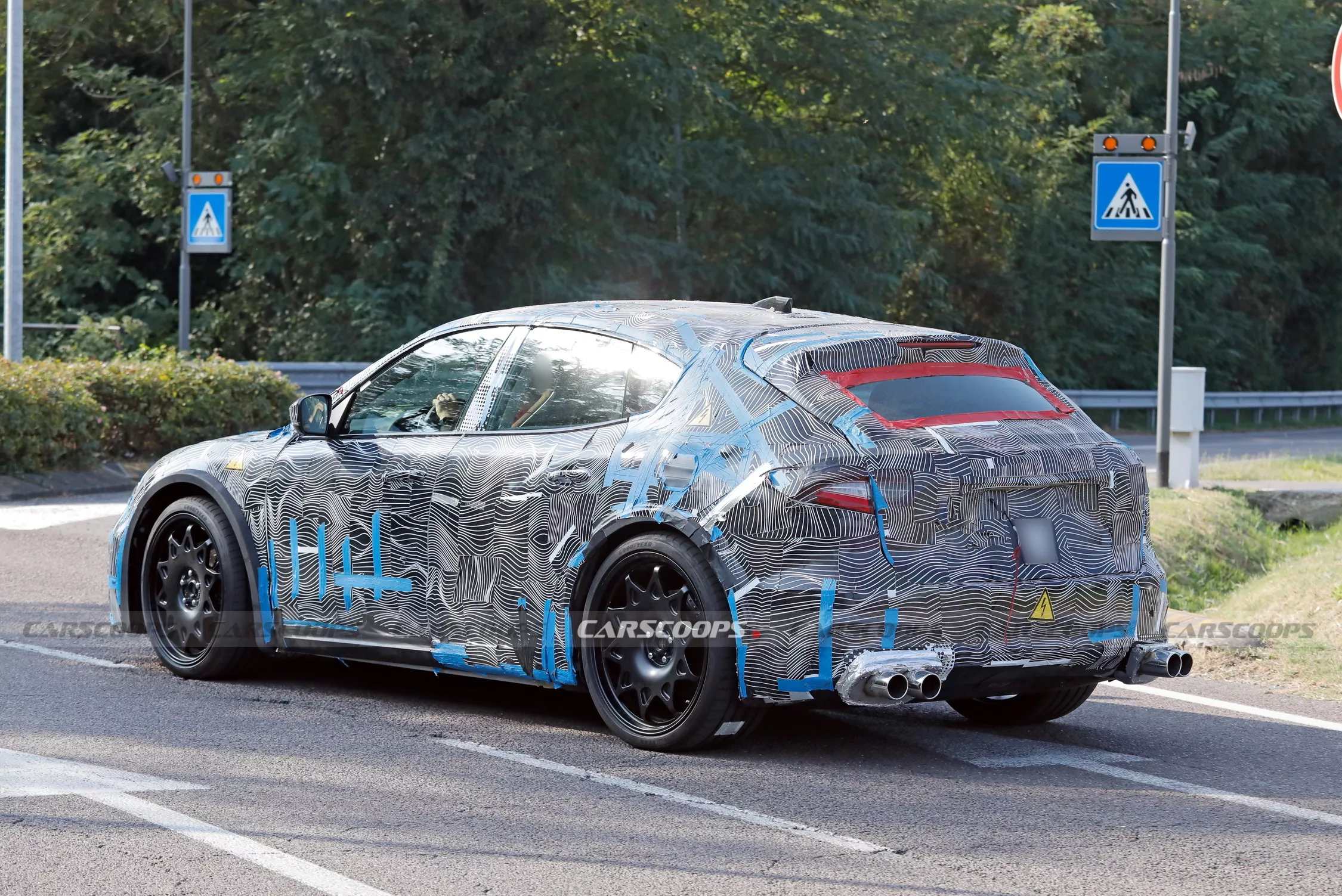 Ferrari'nin İlk Elektrikli Modeli Test Edilirken Görüntülendi - Webtekno