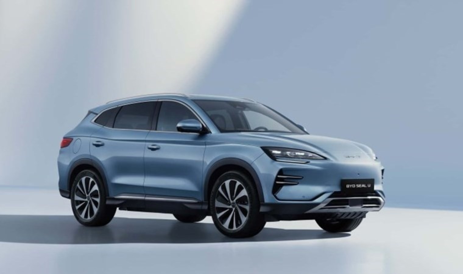 BYD, 5,59 Milyar Dolar Topladı