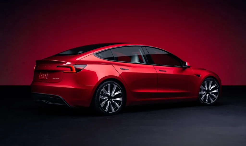 Tesla Hisselerinde Tarihi Düşüş ve Piyasa Dinamikleri