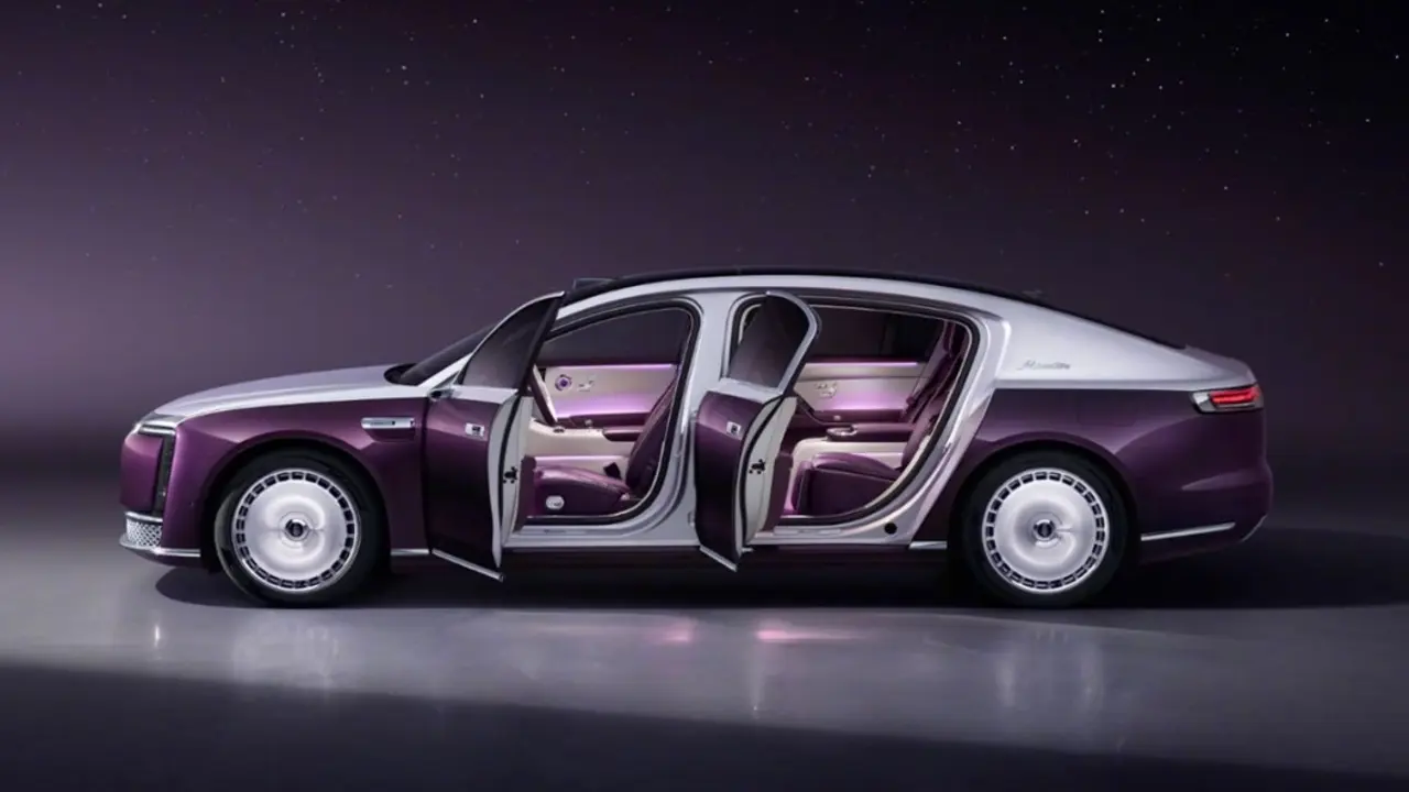 Huawei Maextro S800, Şanghay Otomobil Fuarı’nda Tanıtıldı: Elektrikli Araç Pazarına Güçlü Bir Giriş