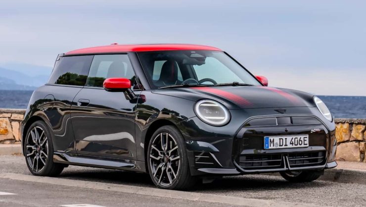 MINI Elektrikli Hedeflerinden Geri Adım Atarak Benzinli Motorlara Yatırım Yapacak