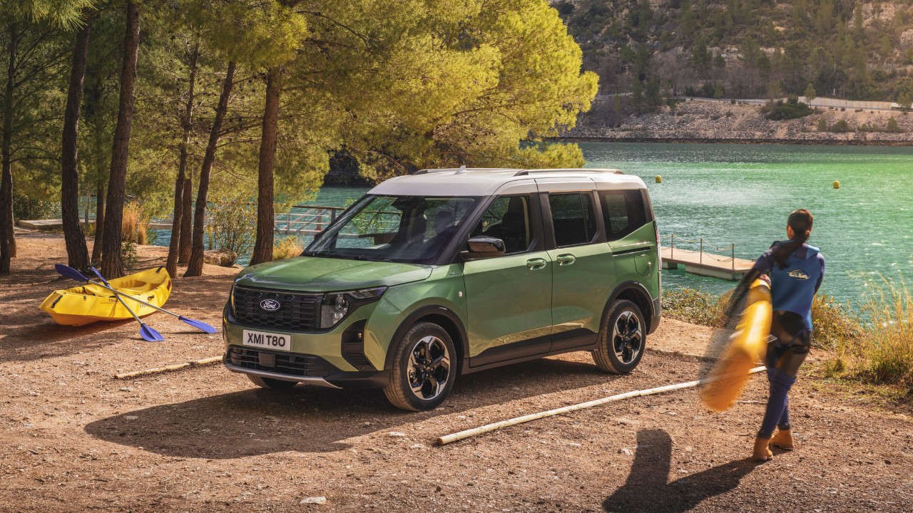 Yeni Ford Journey Courier Sahaya İndi: Piyasayı Karıştıracak Fiyatlarla Geldi!