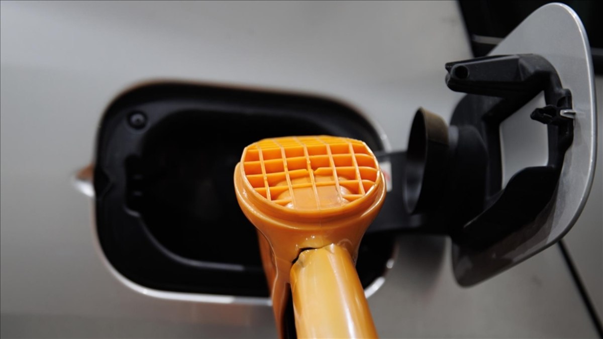 Akaryakıt Satışlarında Yeni Sistem: Süre Uzatımı ile Uygulama Başlıyor!