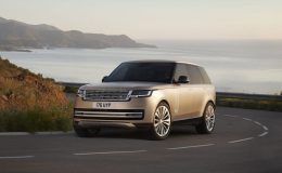 Jaguar Land Rover ABD Sevkiyatlarına Yeniden Başladı: Vergi Fırtınası Dinmedi Ama Motorlar Çalışıyor