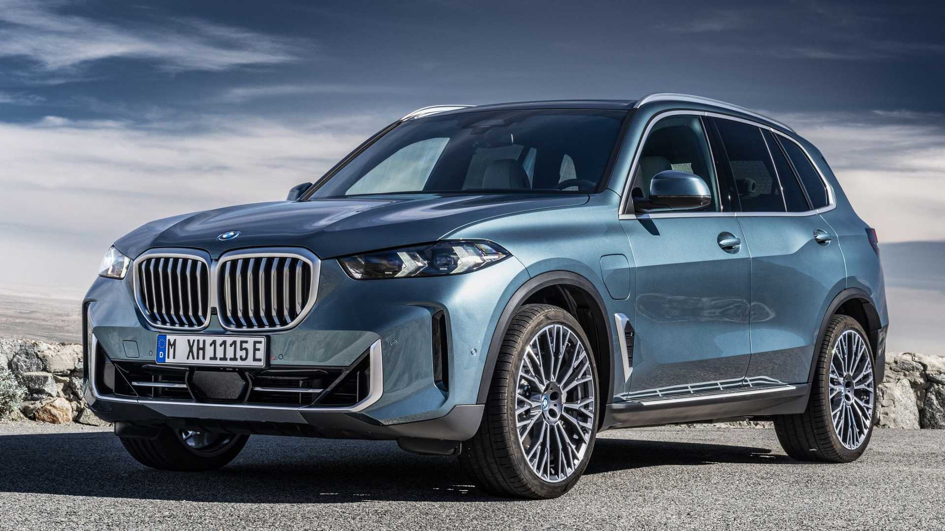 Makyajlı BMW X5, yeni güç üniteleriyle tanıtıldı