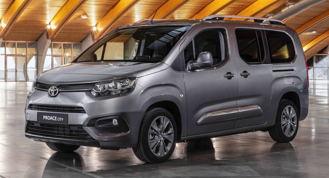Yeni Toyota Proace City Türkiye Fiyatı Belli Oldu - arabam.com