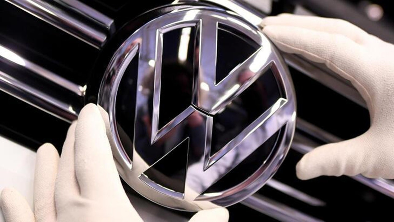 Volkswagen kemer sıkmaya devam edecek! 4 milyar euroluk tasarruf planı -  Dünya Gazetesi