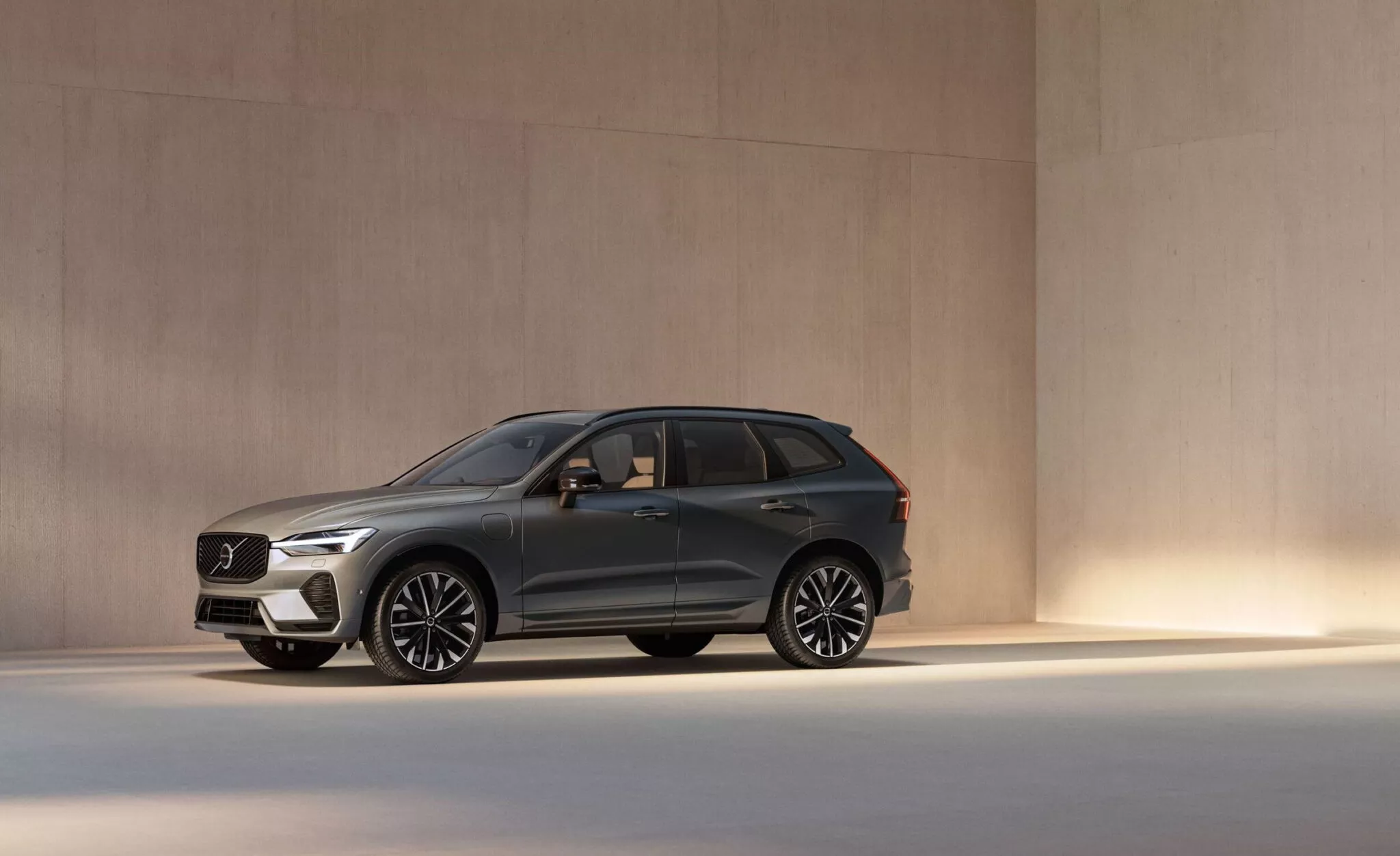 2026 Volvo XC60: 9. Yılında Büyük Yeniliklerle Geri Dönüyor! – arabaGarajım