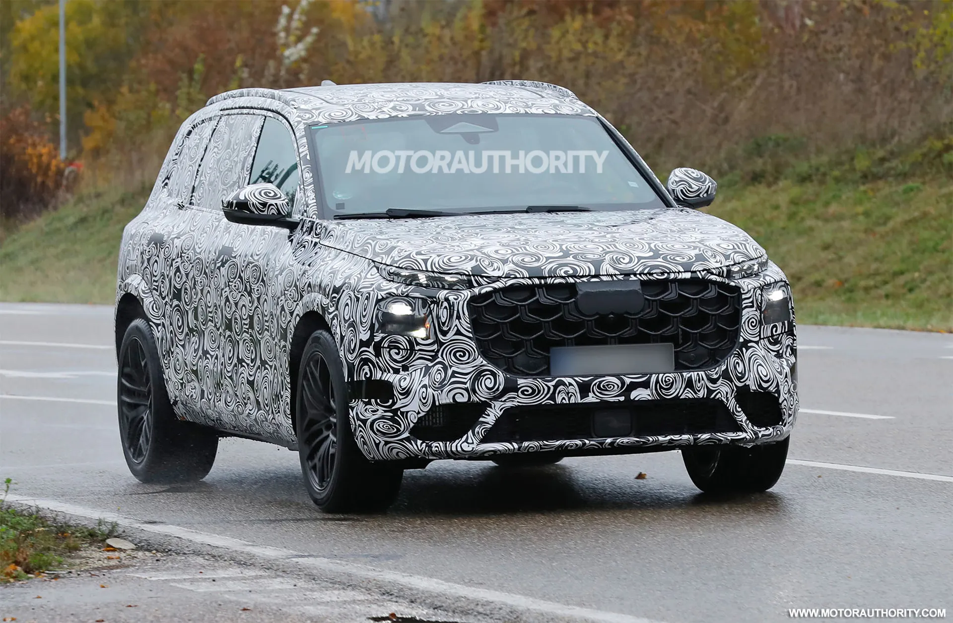 2027 Audi SQ7 spied for first time