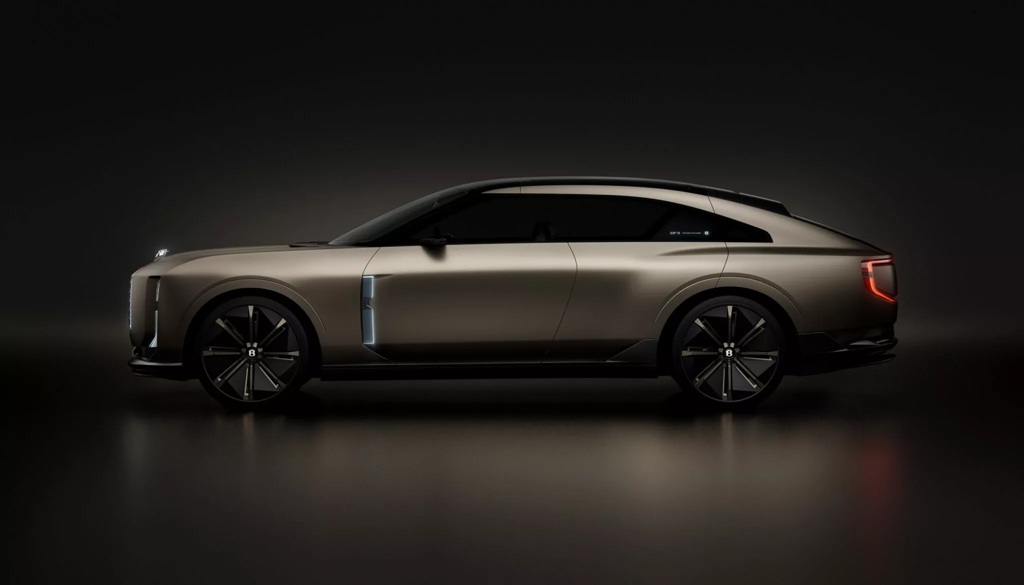 Bentley'den Radikal EV Konsepti EXP 15: Ön Yolcu Koltuğu Olmayan Fütüristik  Lüks! – arabaGarajım