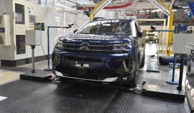 Citroën C5 Aircross’ta Dizel Devrimi Sona Erdi, 2025’in Hibrit SUV Zirvesi