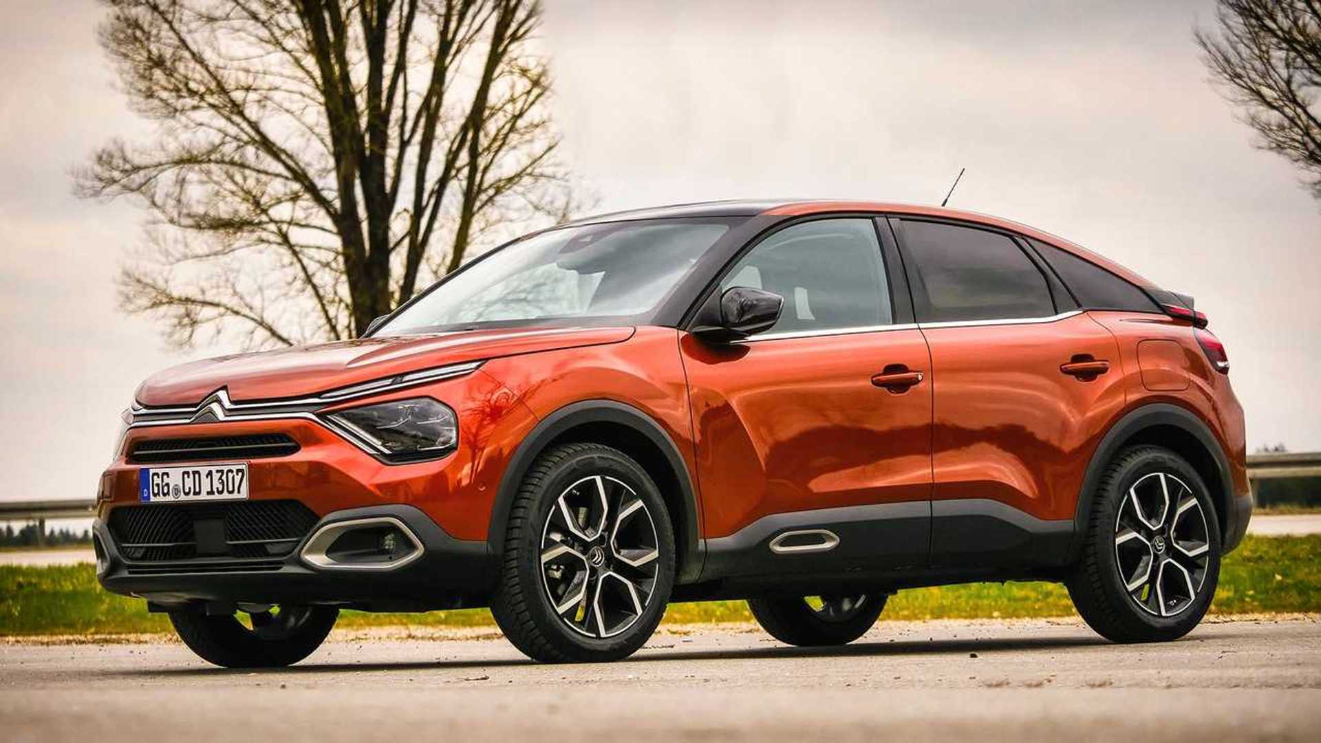 Citroen C4, ilginç tasarımıyla Türkiye'de!