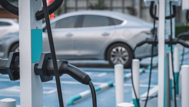 Elektrikli Araç Sigorta Krizi Fahiş Primler ve Sigorta Şirketlerinin Artan Çekingenliği