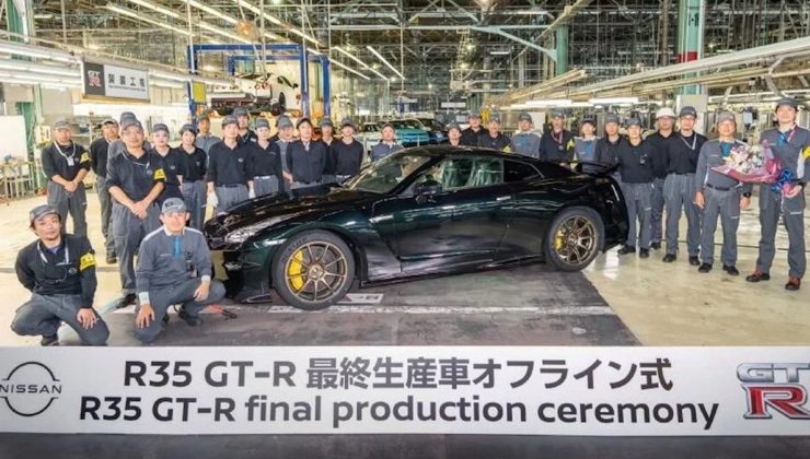 Geceyarısı Moru ve Son Turbo, Nissan R35 GT-R Tarihe Karışıyor!