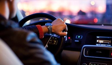 Hindistan 2025 Otomotiv Şoku! Küçük Araç Vergi İndirimi Hisseleri 10 Ayın Zirvesine Taşıdı