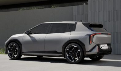 Kia EV4 Avrupa’yı Sallıyor! 590 km Menzilli Yeni Elektrikli Hatchback