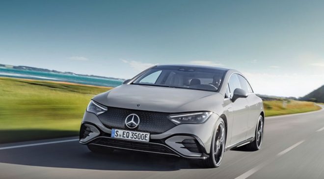 Mercedes-Benz Teslimatları Durdurdu Fiyat İndirimleri ve Stratejik Yenilenme