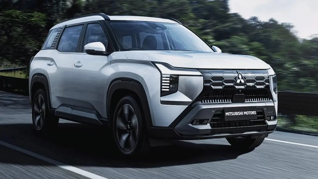 Mitsubishi Destinator 2025, Ailelere Güven Veren 7 Koltuklu SUV