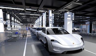 Porsche, ABD Gümrük Vergilerine Karşı Savunma Sanayisine Radikal Geçiş Yaptı