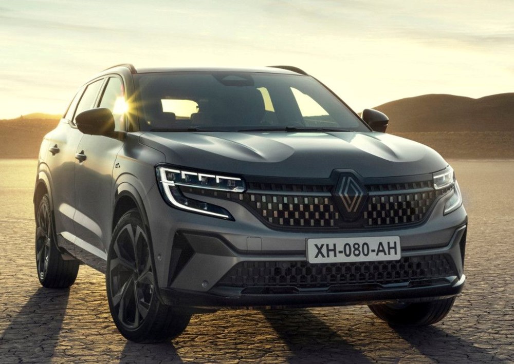 Renault, yeni SUV modeli Austral'ı tanıttı