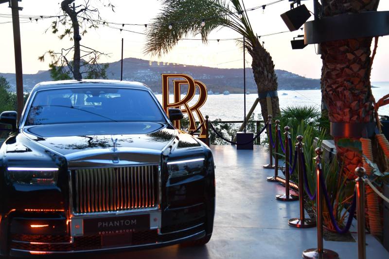 Rolls-Royce'un asırlık efsanesi Phantom, Scorpios'ta - TeknoTalk