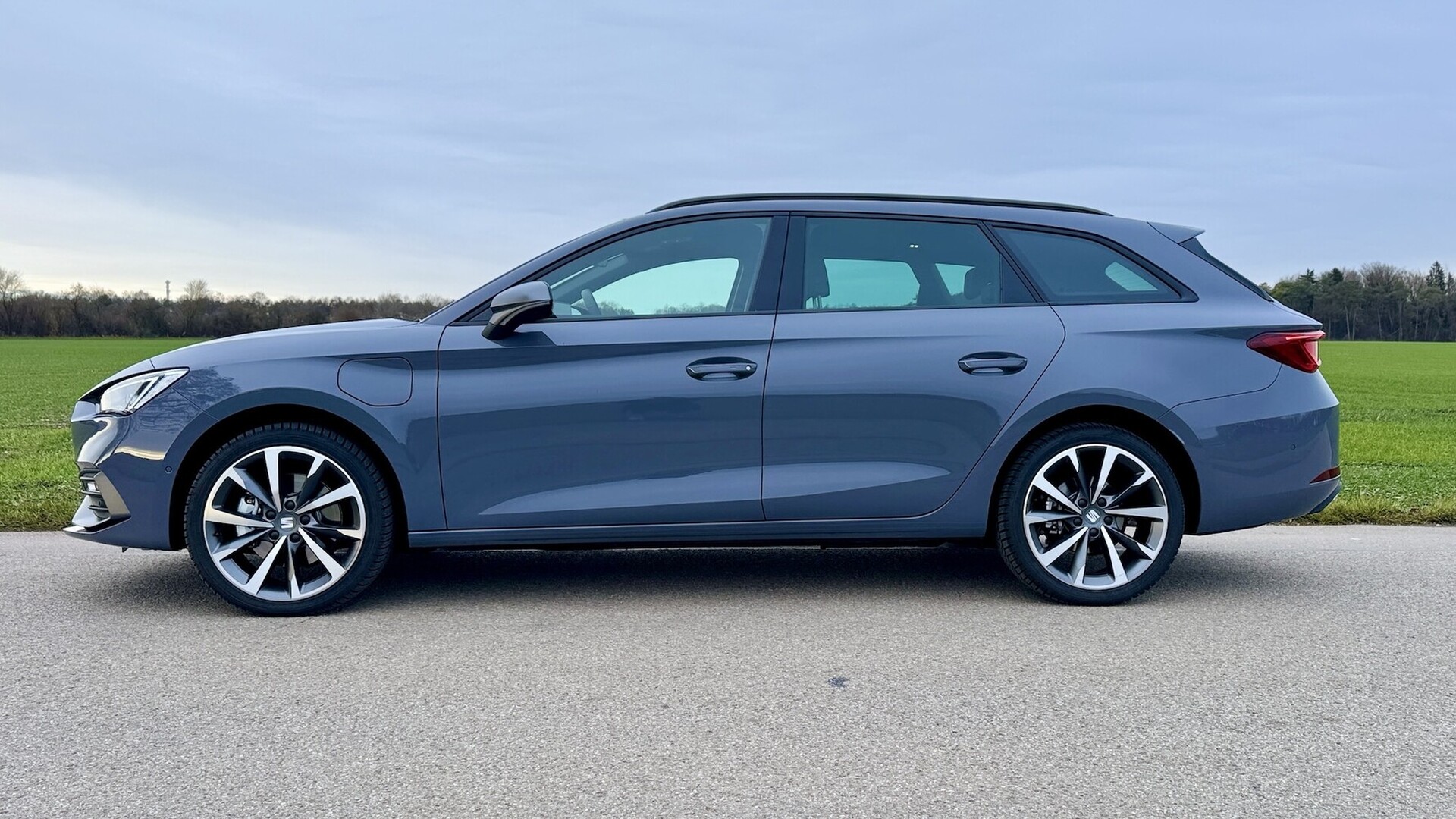 Seat Leon e-Hybrid 2025: Seat lebt! | Autonotizen