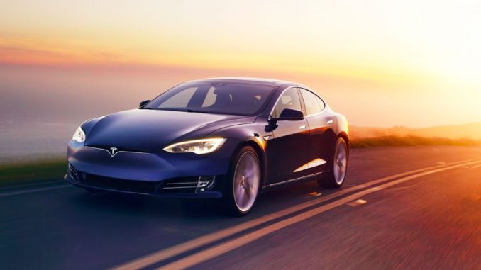 Tesla'ya Florida'da Otopilot Kazası Nedeniyle Rekor Ceza – RayHaber