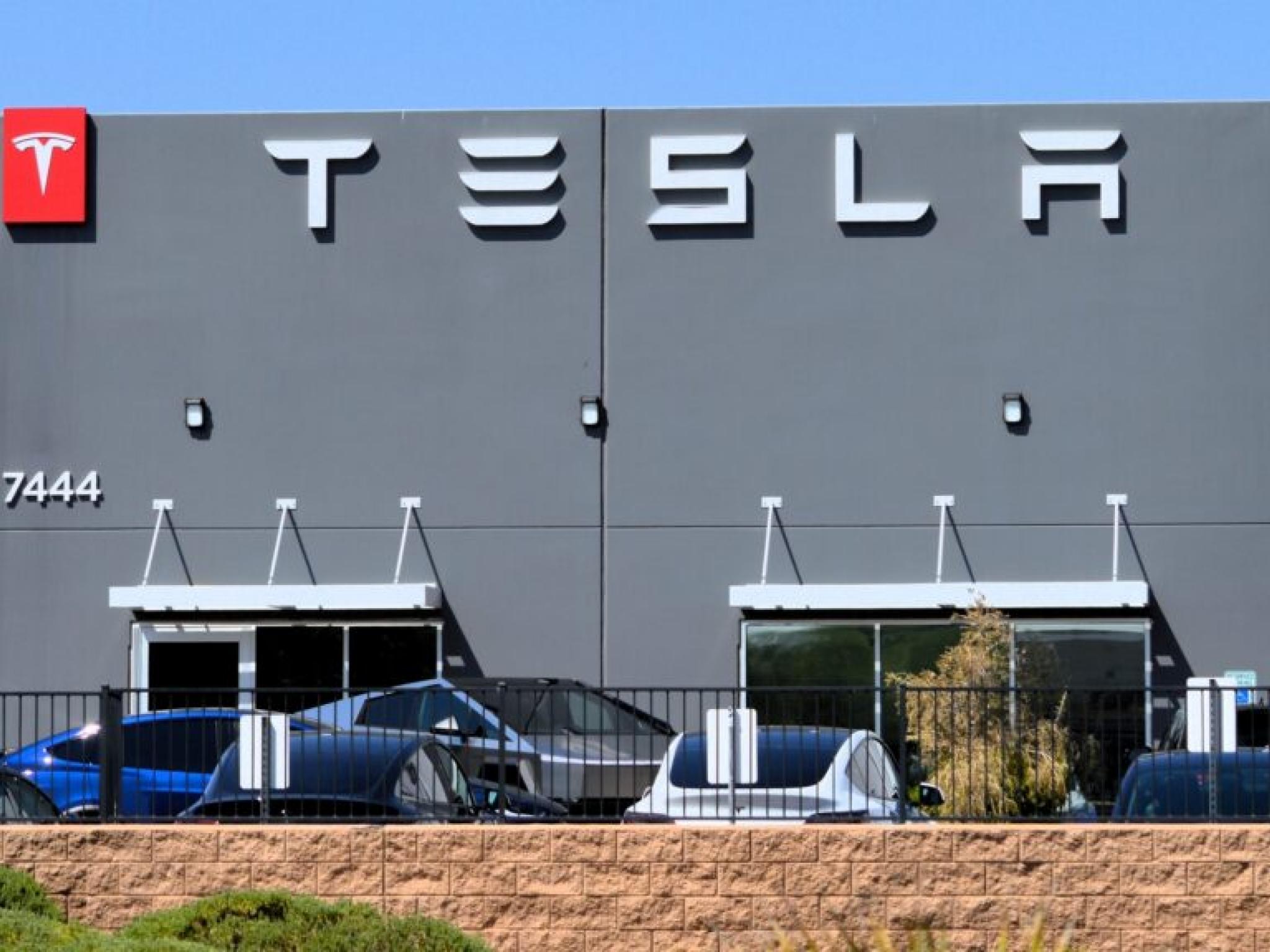 Tesla Model Y Çin'de en çok satan SUV oldu - Midas