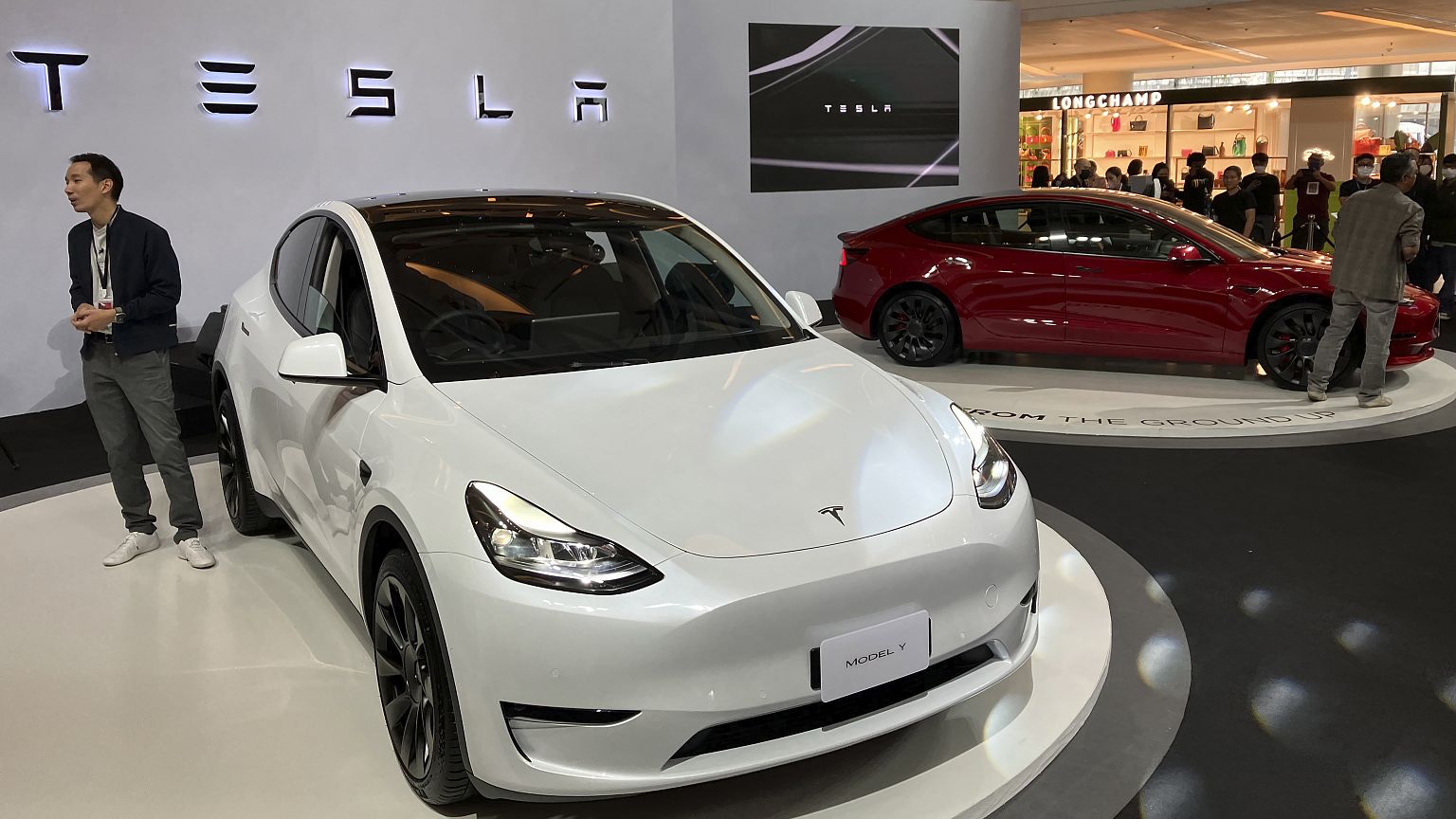 Tesla Türkiye pazarına resmen girdi: Satışa sunulan modeller ve fiyatları | Euronews