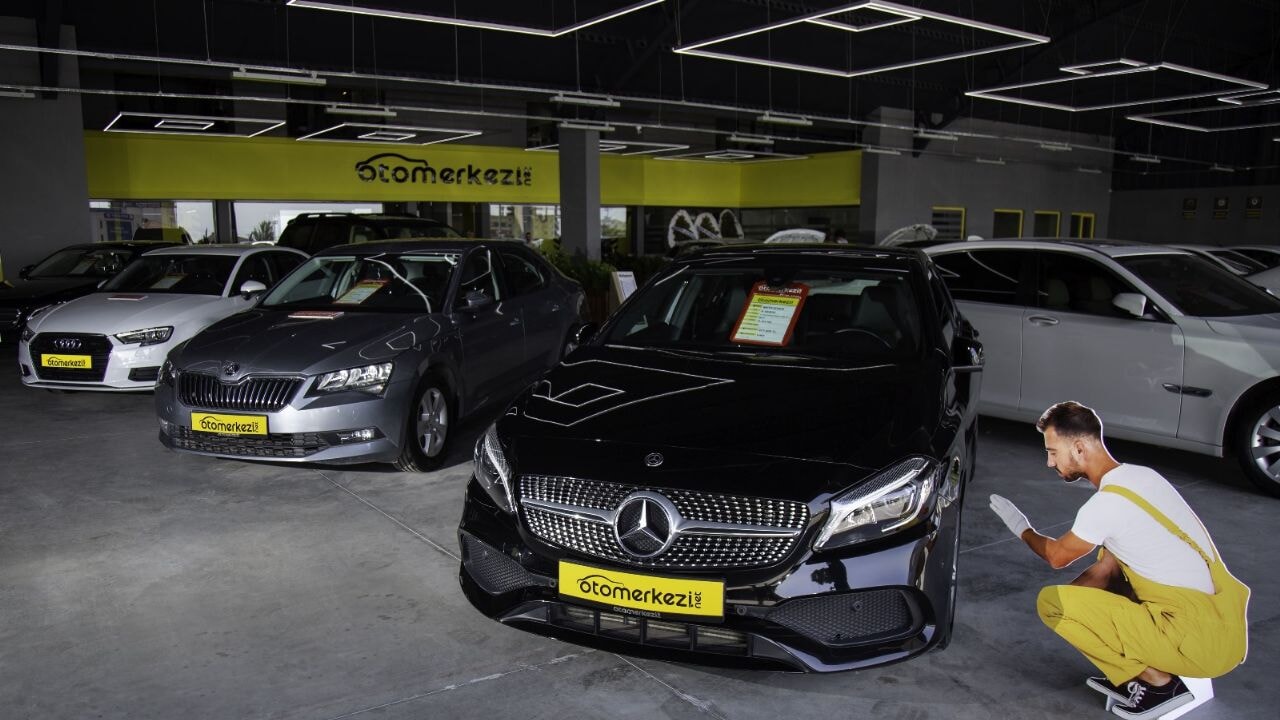 Türkiye’de Otomobil Finansmanı Krizi, Krediler Yetmeyince Senet ve Kart Çare Oldu