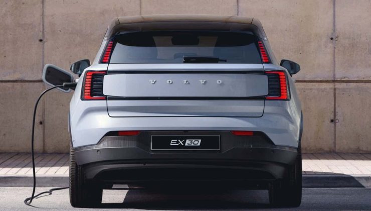 Volvo EX30, Türkiye’de Hiç Görülmemiş Elektrikli SUV Deneyimi ve Rakiplerini Sarsacak Performans
