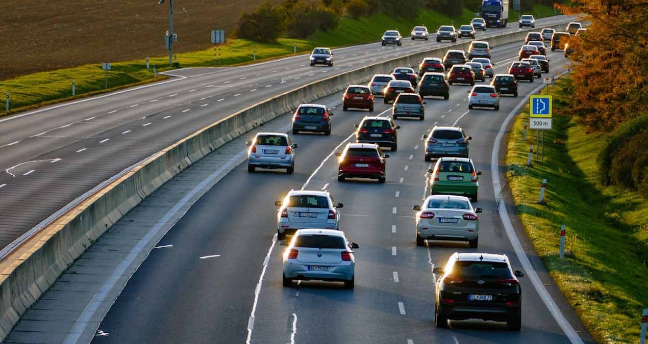 Volvo XC60 Güvenlikte Devrim Yaratan ‘Tekerlekli İsveç Kalesi’ ve Rakiplerine Teknik Darbe