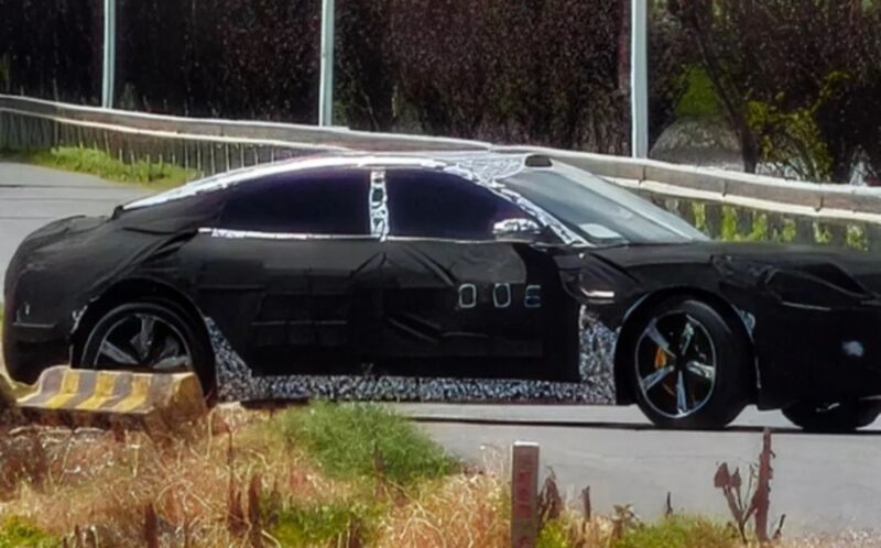 Xiaomi SU7 L, 5.2 Metrelik Sessizlikle Gelen Elektrikli Makam Gücü