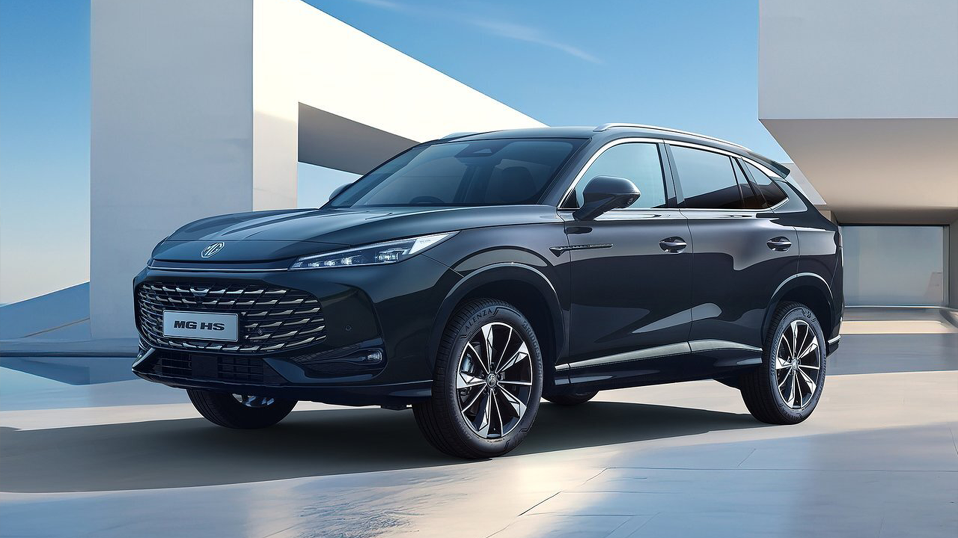 Yeni MG HS plug-in hibrit motoruyla sahneye çıktı - Direksiyon