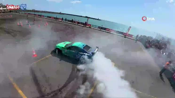 Tekirdağ'da drift şov! Asfalt eridi, lastikler yandı | Video