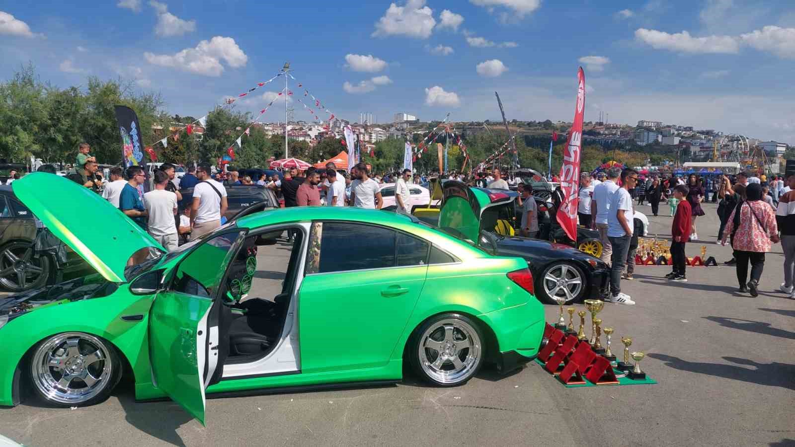 Tekirdağ'da drift şovu ve modifiye araçlar festivali nefes kesti İhlas Haber Ajansı